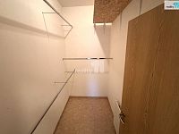 Pronájem bytu 3+1/T, 100 m2, cihla, nezařízený, Praha 9 - Vysočany - 17