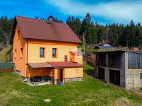 Prodej domu (3+1,140m2), 2x garáž, pozemek 983m2 v Rychnově u Jablonce nad Nisou, Dobrovodská ul.