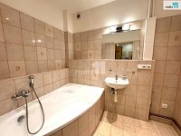 Pronájem bytu 2+kk, 49 m2, cihla, nezařízený, Praha 3 - Vinohrady - 9