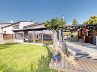 Prodej moderního rodinného domu 4+kk/T, 152 m2, pěkná zahrada, garáž, Kralupy nad Vltavou - Zeměchy