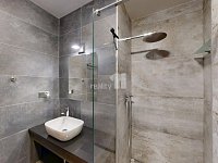 Prodej moderního rodinného domu 4+kk/T, 152 m2, pěkná zahrada, garáž, Kralupy nad Vltavou - Zeměchy - 11