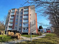 Byt 3+1 po rekonstrukci s lodžií a klimatizací  - 4