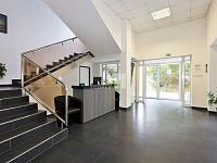 Pronájem kancelářských prostor 1.205 - Vestibul - vstup