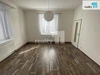 Pronájem, byt 1+1, 35 m2, se zahradou, Dobřany, ul. Palackého - 2