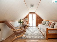 Kouzelná roubenka 4+kk s autentickou atmosférou – Benešov u Semil - 11