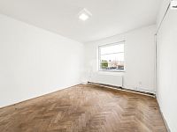 Prodej, byt 3+1, 88 m2, Veltruby - 10