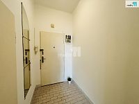 Pronájem bytu G, 24 m2, Praha 3 - 6