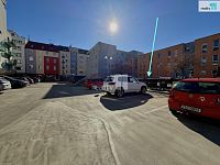 Pronájem, parkovací stání na uzavřeném parkovišti, Plzeň, ul. Poděbradova