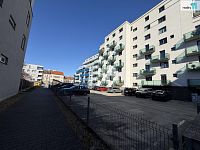 Pronájem, parkovací stání na uzavřeném parkovišti, Plzeň, ul. Poděbradova - 2