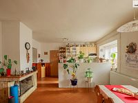 Velký obytný dům v centru Žebráku - 21