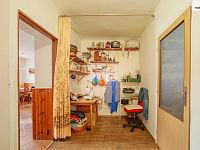 Velký obytný dům v centru Žebráku - 25