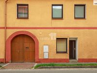 Velký obytný dům v centru Žebráku - 3