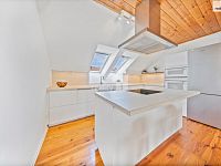 Prodej exkluzivního mezonetového bytu 6+kk se dvěma balkony, v centru Českých Budějovic - 17