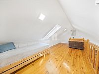 Prodej exkluzivního mezonetového bytu 6+kk se dvěma balkony, v centru Českých Budějovic - 22