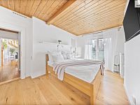 Prodej exkluzivního mezonetového bytu 6+kk se dvěma balkony, v centru Českých Budějovic - 3