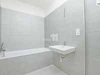 Pronájem bytu 2+kk, 66 m2, vč. parkování a sklepa, ul. Tovární, Liberec  - 15