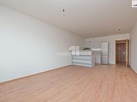 Pronájem bytu 2+kk, 66 m2, vč. parkování a sklepa, ul. Tovární, Liberec  - 3