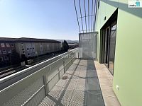 Pronájem bytu 2+kk/B, 65 m2, novostavba, nezařízený, Dobřichovice - 2