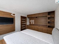   Designový byt 3+kk po kompletní rekonstrukci, 73,6 m2 v Průhonicích, kompletně zařízený - 11