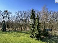   Designový byt 3+kk po kompletní rekonstrukci, 73,6 m2 v Průhonicích, kompletně zařízený - pohled z obývacího pokoje