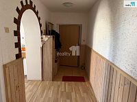 Pronájem, 3+kk, 90 m2, Dobřany, Lipová ul. - chodba