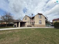 Prodej rodinného domu 178m2, s pozemkem 813m2, Křelovice