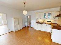 Prodej rodinného domu 178m2, s pozemkem 813m2, Křelovice - 13