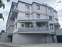 Pronájem zcela nového bytu 2+kk s terasou, sklepem a parkovacím stáním – Brandýs nad Labem - 2