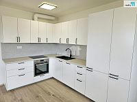 Pronájem zcela nového bytu 2+kk s terasou, sklepem a parkovacím stáním – Brandýs nad Labem - 5