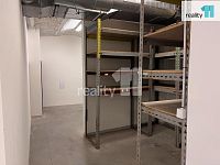 Pronájem skladu/prodejny s kanceláří, Karlovy Vary, 213 m2  - 7