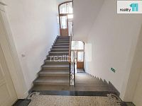 Pronájem bytu 2+kk, 51 m2, cihla, zařízený, Praha 8 - Karlín - 11