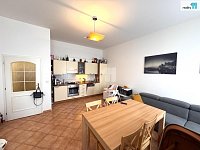 Pronájem bytu 2+kk, 51 m2, cihla, zařízený, Praha 8 - Karlín - 4