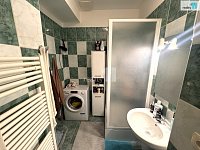 Pronájem bytu 2+kk, 51 m2, cihla, zařízený, Praha 8 - Karlín - 9