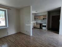 Prodej mezonetového bytu 2+kk, 54,6 m², Praha 9 – Českobrodská, po rekonstrukci - 4