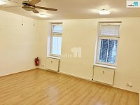 Prodej, nebytové prostory 65 m2, Rubešova ul., Plzeň - 16