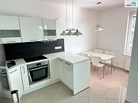 Byt 2+kk 60 m2 s terasou a parkovacím stáním, Praha, Letňany, ul. Pavla Beneše - 10