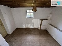 Prodej ideální poloviny chalupy v Medonosech - 10