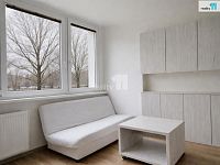 Pronájem bytu 1+1 po rekonstrukci, Rimavské Soboty, Kolín - 7