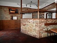 Pronájem komerčního prostoru a restaurace, 232 m2, Masarykovo náměstí, Náchod - pizza