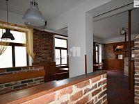 Pronájem komerčního prostoru a restaurace, 232 m2, Masarykovo náměstí, Náchod - pizza