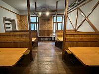 Pronájem komerčního prostoru a restaurace, 232 m2, Masarykovo náměstí, Náchod - pizza salonek