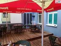 Pronájem komerčního prostoru a restaurace, 232 m2, Masarykovo náměstí, Náchod - pizza terasa