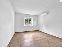 Pronájem bytu 2kk, 43m2 s dílnou a zahradou  - 3