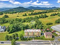 Pronájem bytu 2kk, 43m2 s dílnou a zahradou  - 9