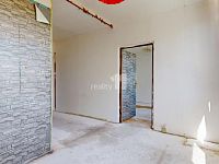 Prodej bytová jednotka 4+1 k rekonstrukci, osobní vlastnictví, 77,20m2, lodžie, sklep, ulice Lužická, Humpolec - 13