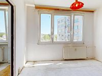Prodej bytová jednotka 4+1 k rekonstrukci, osobní vlastnictví, 77,20m2, lodžie, sklep, ulice Lužická, Humpolec - 14