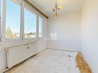 Prodej bytová jednotka 4+1 k rekonstrukci, osobní vlastnictví, 77,20m2, lodžie, sklep, ulice Lužická, Humpolec - 9