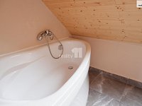 Dům k bydlení i k rekreaci - 12