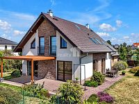 Prostorný dům 238 m2, 5+kk, pozemek 1269 m2, Radějovice,