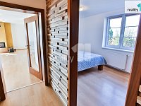 Prostorný dům 238 m2, 5+kk, pozemek 1269 m2, Radějovice, - 23